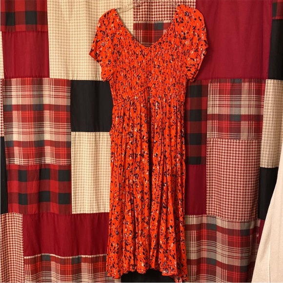 NWT TORRID MIDI GAUZE SMOCKED
SKATER DRESS 00x - Picture 5 of 8